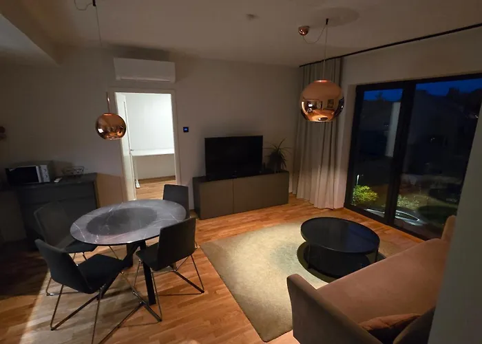 Raatuse Street With Parking 아파트